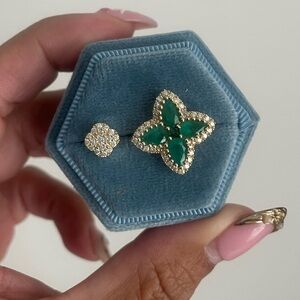 14K yellow gold Clover open ring .4ct diamond 1.4ct emerald
